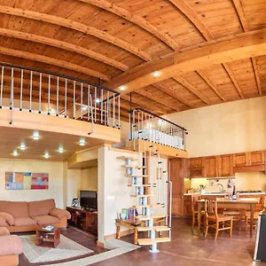 Colibri Lakeview Apartment